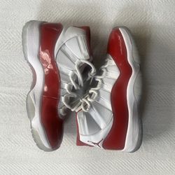 Jordan 11 Cherry 