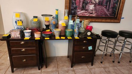 Yard Sale!! Until 2 pm today!