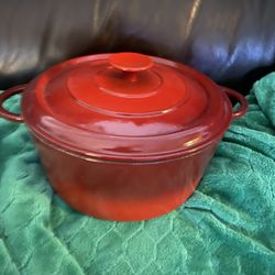Dutch oven pot