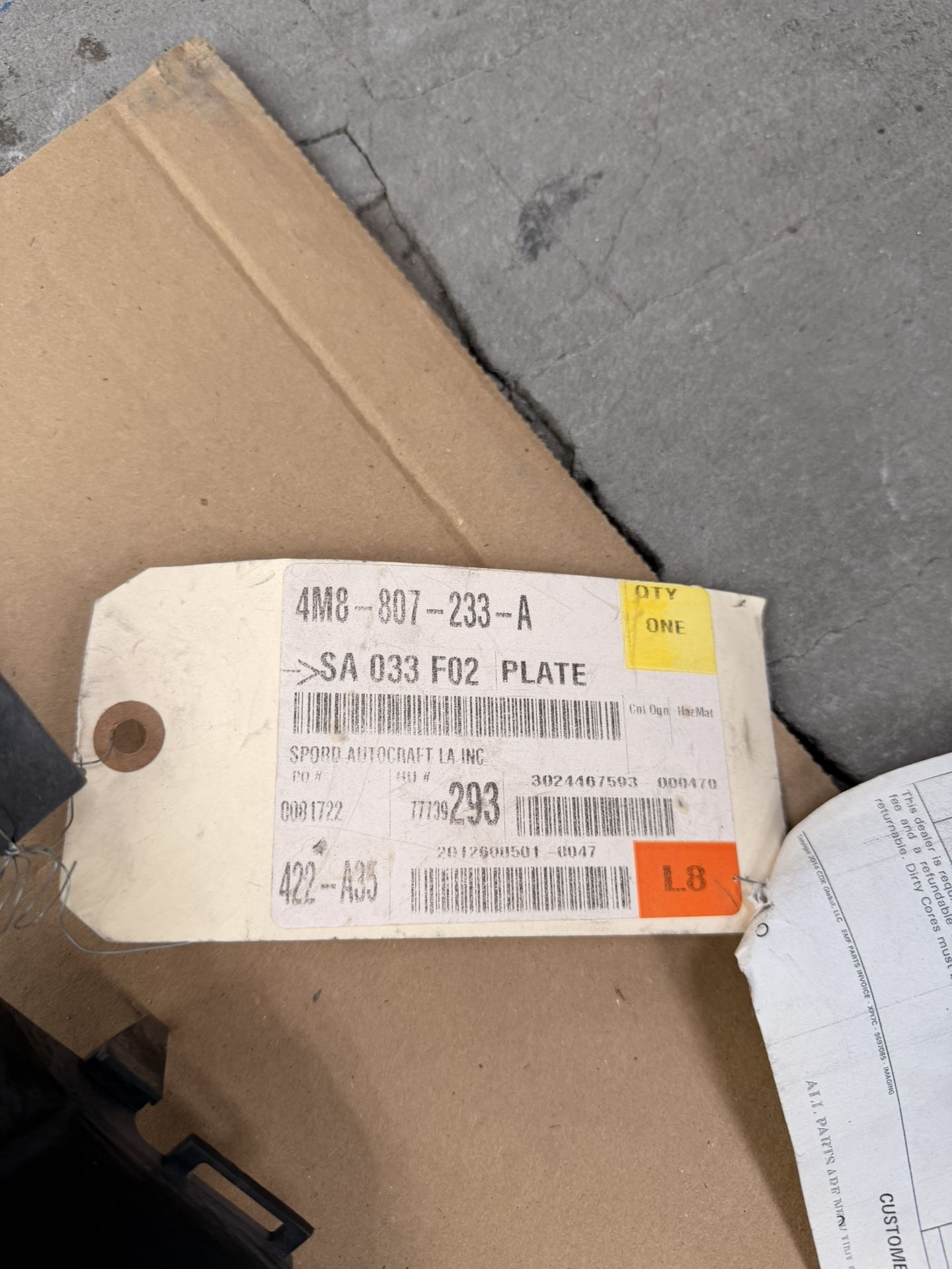 2020-23 Audi Q8 Center Plate