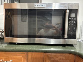 Kitchen Aid Stainless Steel Microwave And Exhaust Hood