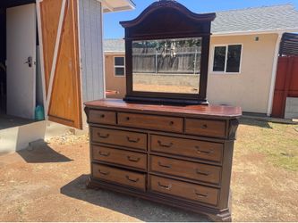 Furniture and MIRROR. Drawer