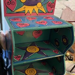 SHELF FOR TOYS AND GAMES