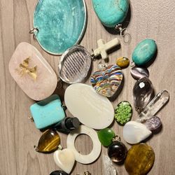 Pretty stones, pendants and trinkets. colors and sizes. As is. No returns. Make me an offer I can’t refuse. Please feel free to ask any 