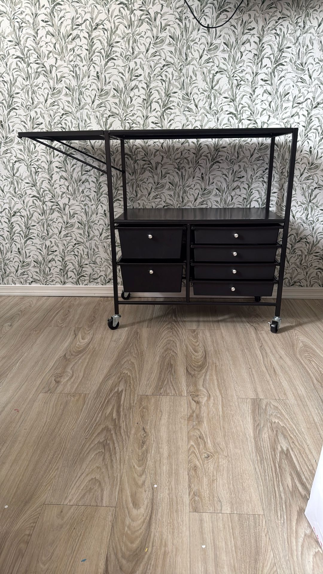 Rolling Storage Cart With Extendable Tray