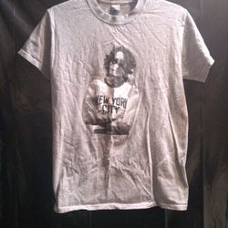 Unisex T-SHIRT John Lennon Arms Crossed Photo Gray Graphic Tee Shirt. Size Small.