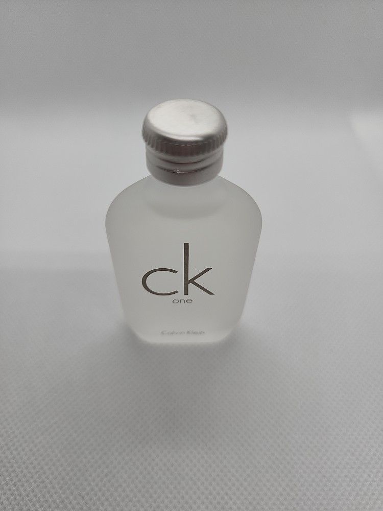 CK ONE FOR MEN EAU DE TOILETTE 15ML 0.5OZ BY CK for Sale in Miami