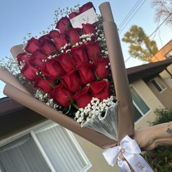 Ramo/ Rose Bouquet
