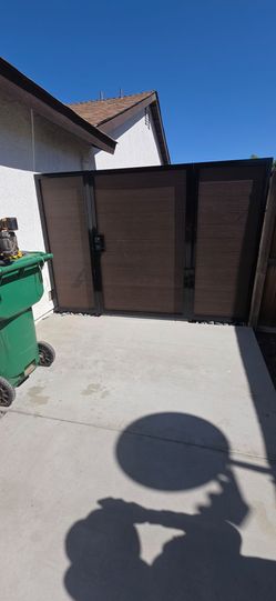 Privacy Gate with Side Panels Black Frame