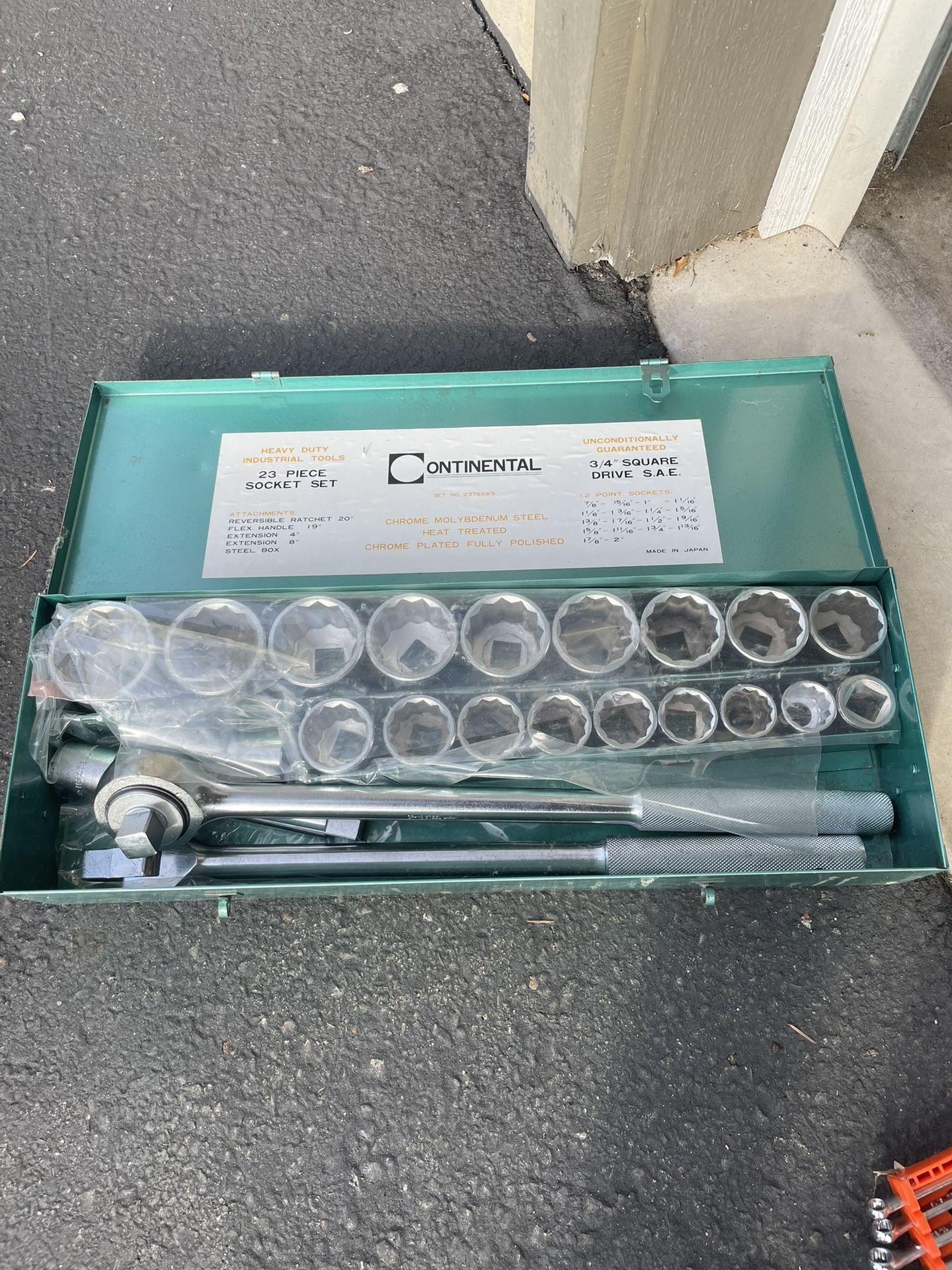 23 Piece socket set 3/4” drive 7/8-2”