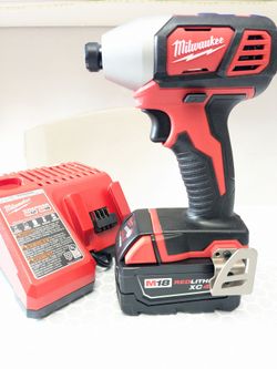 M18 Milwaukee Cordless Impact Drill Driver Combo