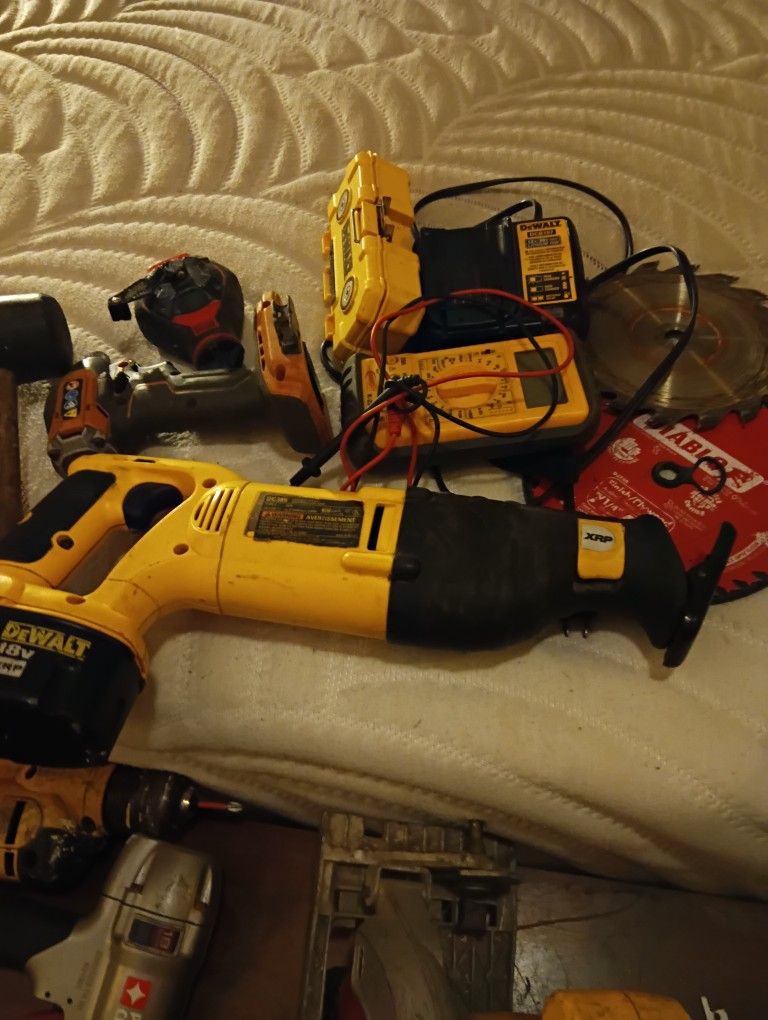 DeWalt,Ryobi