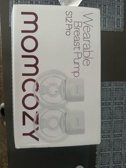New Momcozy pump with milk bags