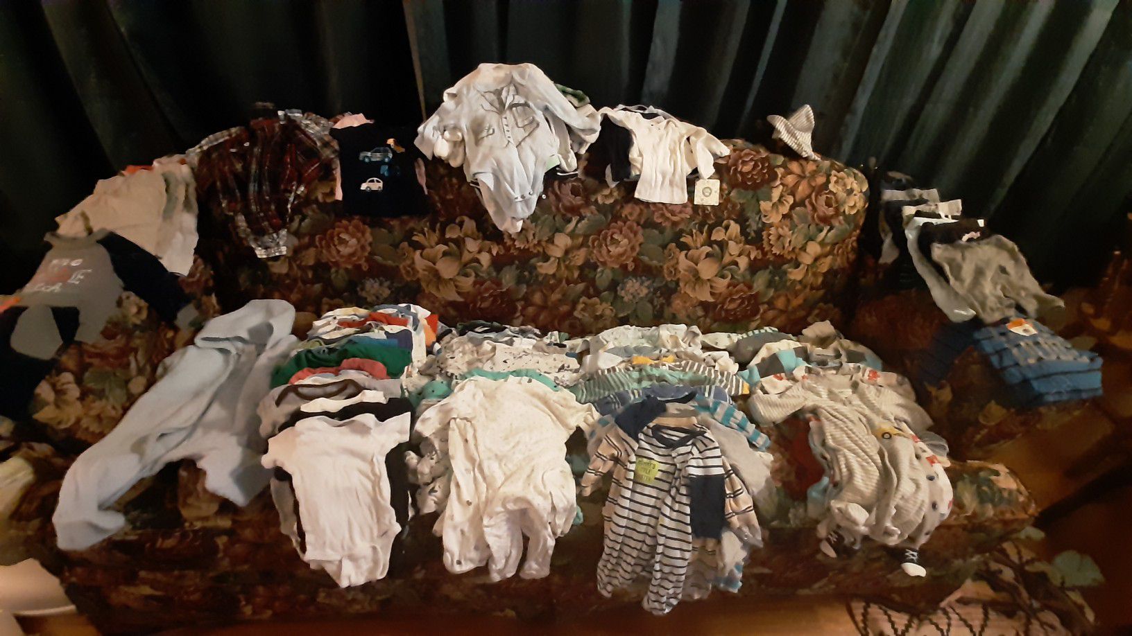 Baby Boy Clothes Galore! 0-3 months