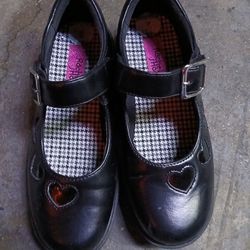 Girls Shoes Size 2