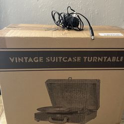NEW Vinyl Player