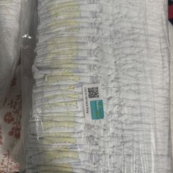 Pampers Size 3 
