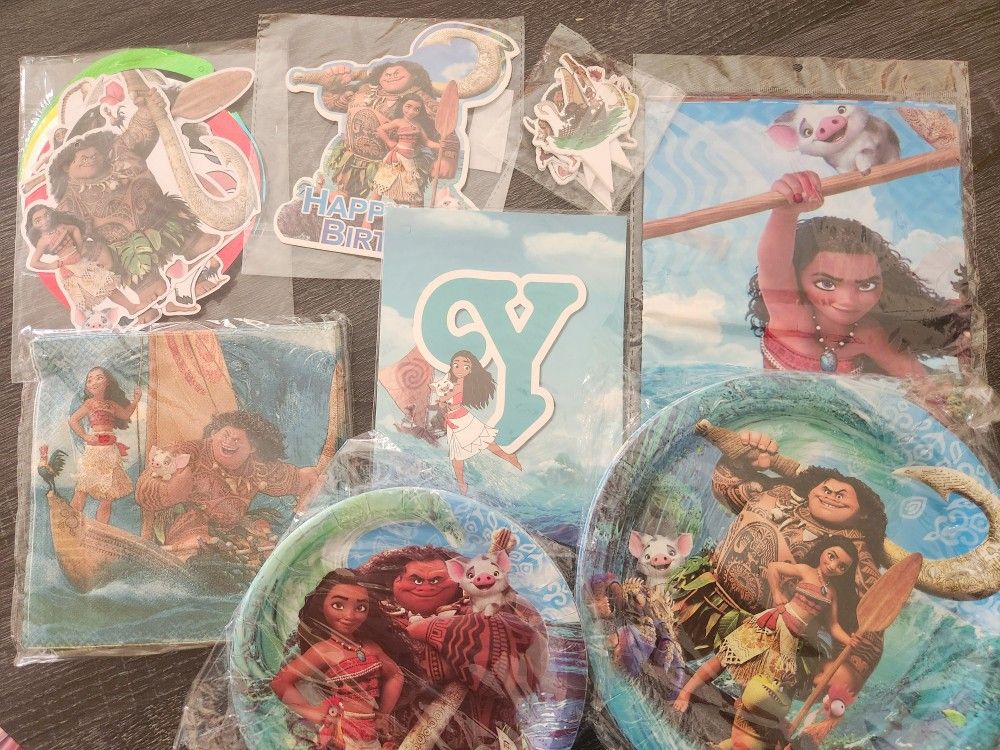 Moana birthday bundle $12