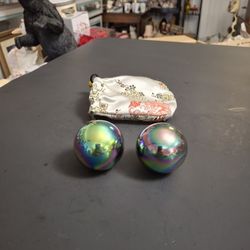 Set Of 2 Baoding Balls, Chinese Meditation Or Stress Balls, Stainless Steel W/Electroplated Rainbow W/Chimes Inside-Comes With Attractive Fabric Case