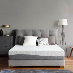Queen 10 inch Gel Memory Foam Mattress White and Gray