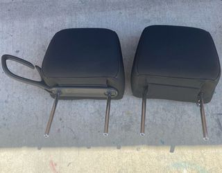 Challenger head rest