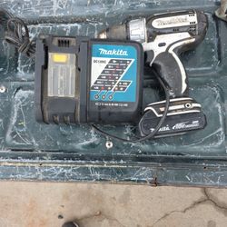 Makita Drill 100