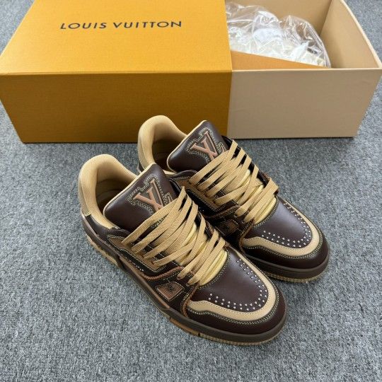 Men's brown sneakers