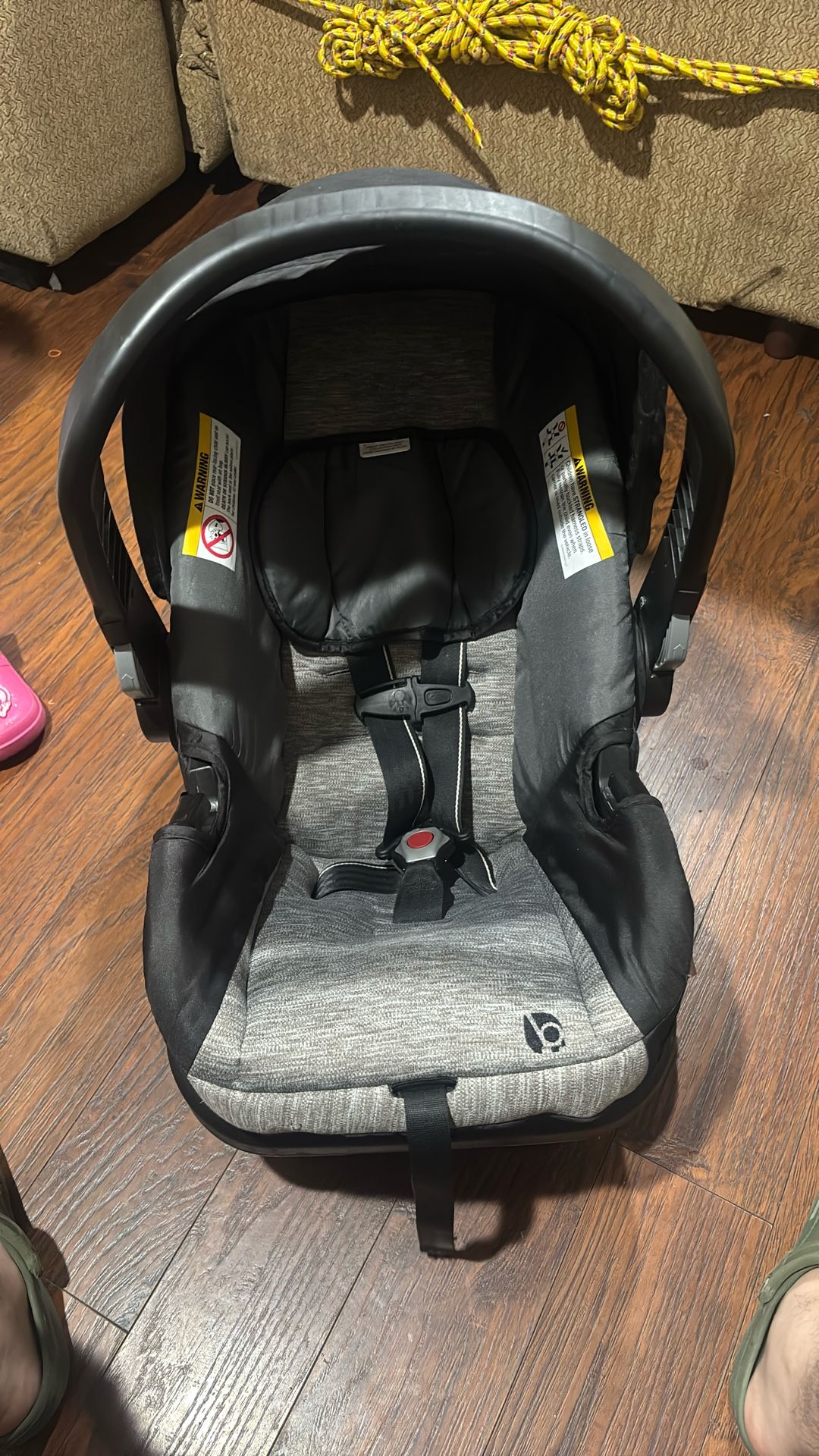 Baby Trend EZ-Lift infant car seat