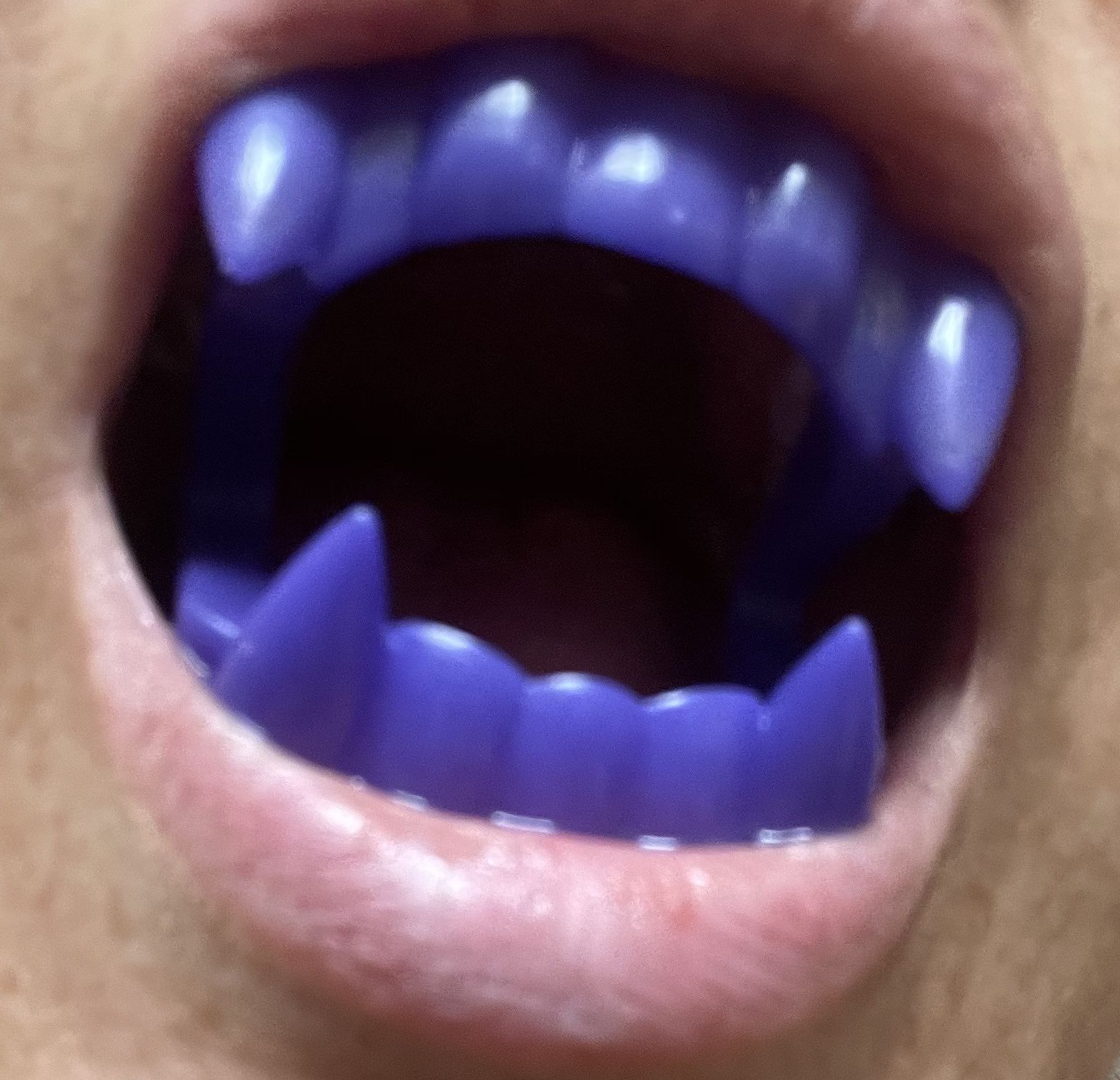 NEW Plastic Vampire Teeth 4 Kids 60pack $5dlls