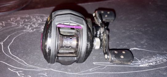 Abu Garcia Revo EXE. Right hand
