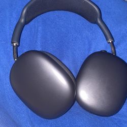 AirPod maxes