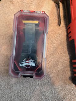 M12 Milwaukee multitool and 14 blades