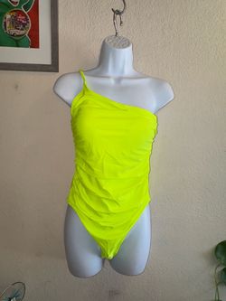 One shoulder bathing suit