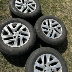 OEM Honda Wheels/Tires - 17”