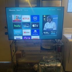 58inch 4K UHD LED Roku Smart TV