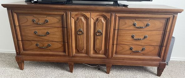 Vintage Dixie Mid Century Modern Style Dresser