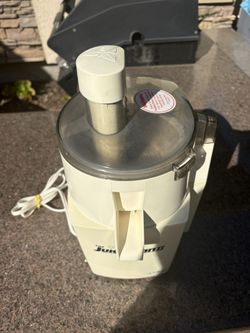 Juice maker