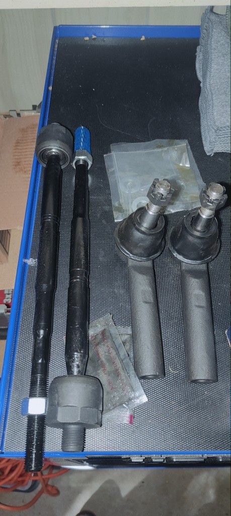 2010 Equinox Tie Rods