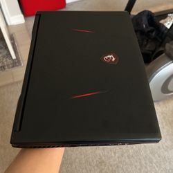 MSI GAMING LAPTOP RTX 2060 SUPER i7 