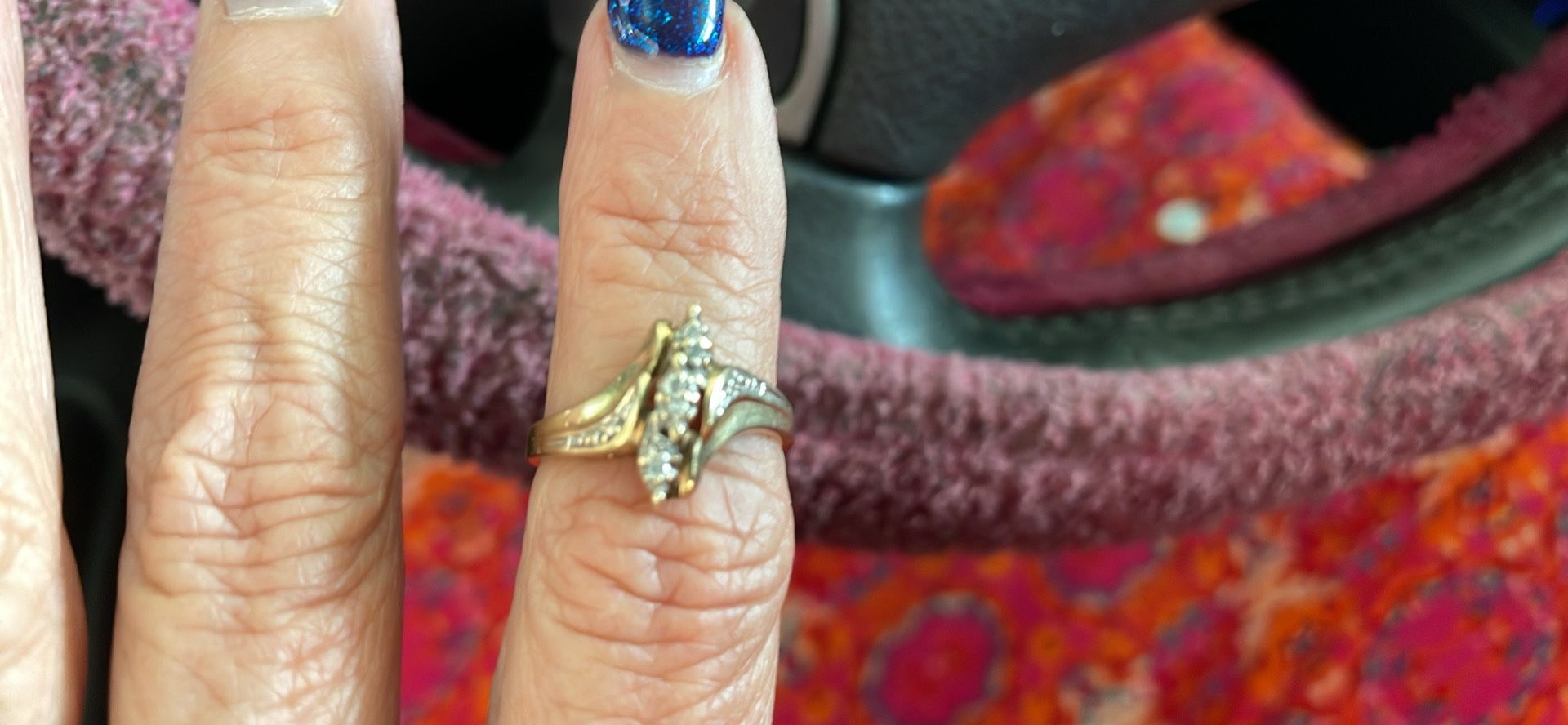 10 Kt Gold And Diamond Ring Size 7