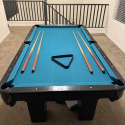 Pool Table (4ft - 7ft 4 Inches)