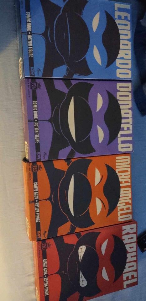 TMNT Figures ( Comic Book Style) W Comic Book