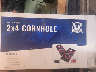 Cornhole set