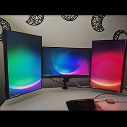 Triple 27" 1440p 144hz IPS Freesync Monitor setup with Monitor arms