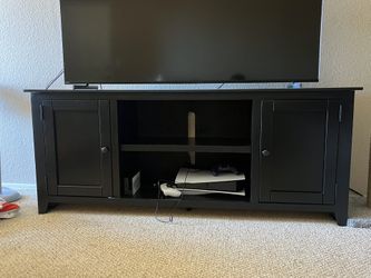 Modern TV stand 68”