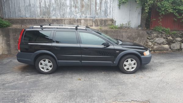 2006 volvo xc70 for Sale in Philadelphia, PA - OfferUp