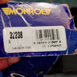 Moor leaf spring shackle * NEW IN BOX