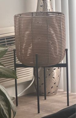 Bamboo Plant holder and stand