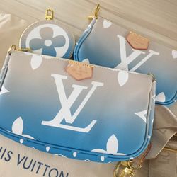 LOUIS VUITTON Rose Poudre Monogram Canvas Locky BB Bag