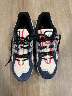 Asics Men’s Shoes (Men size 9)